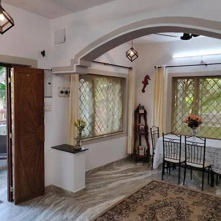 Rosean Homestay Self Service Apartments Candolim Exterior photo