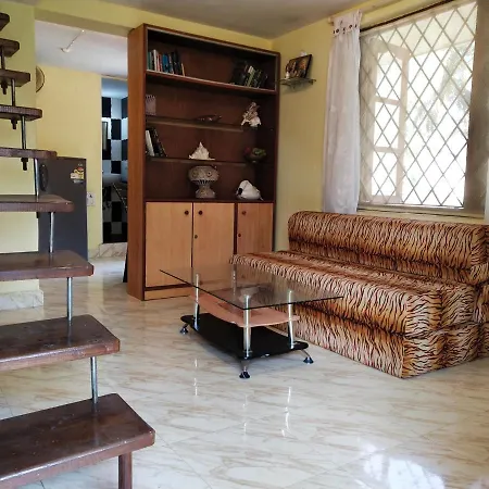 Rosean Homestay Self Service Apartments Candolim Exterior photo