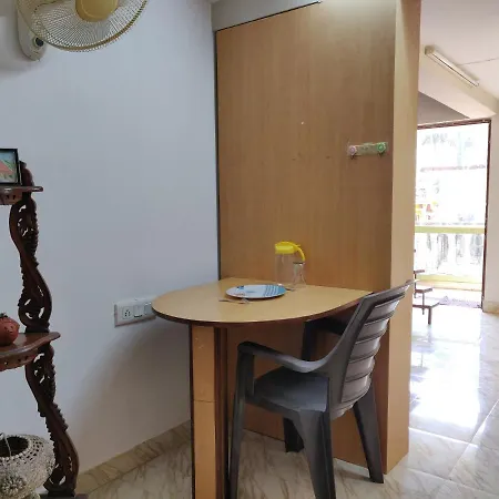 Rosean Homestay Self Service Apartments Candolim Exterior photo