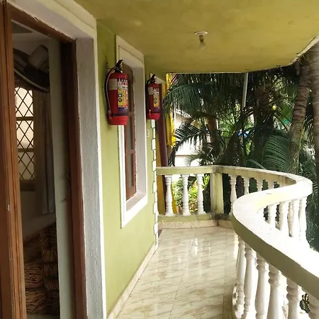 Rosean Homestay Self Service Apartments Candolim Exterior photo