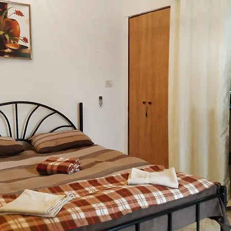 Rosean Homestay Self Service Apartments Candolim Exterior photo