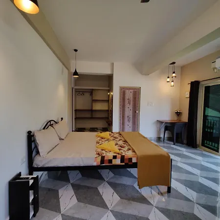 Rosean Homestay Self Service Apartments Candolim Exterior photo