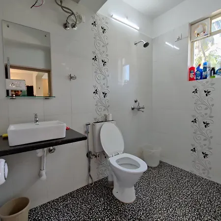Rosean Homestay Self Service Apartments Candolim Exterior photo
